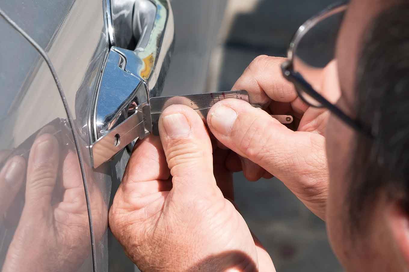 Car lock picking and auto unlocking services
